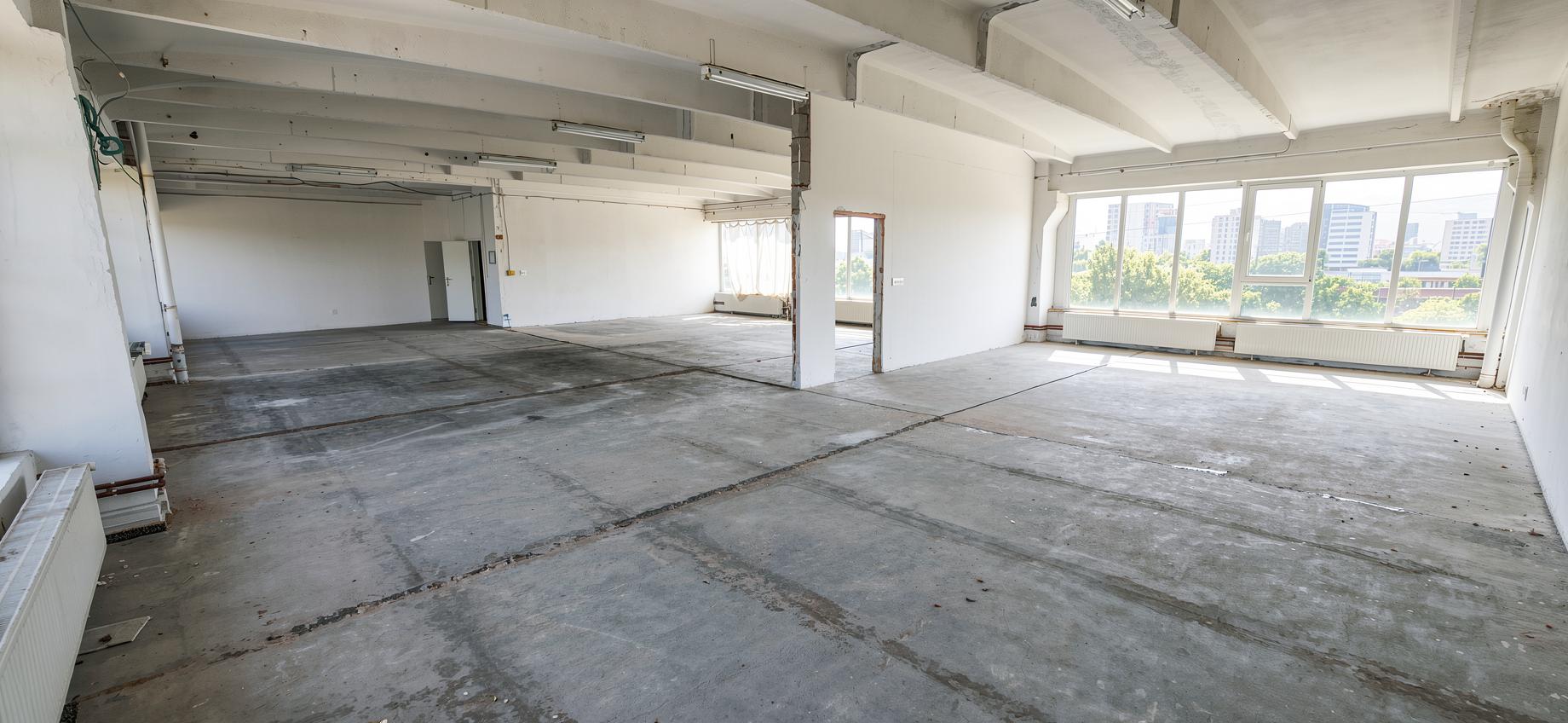 Raw space to customize - 650 sqm